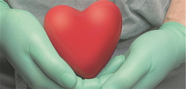 Organspende – es geht nur mit vereinten Kräften Ein Herz für Organspende: Tausende von Menschen warten derzeit auf eine rettende Spende.