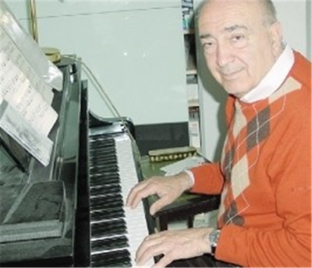 "Ohne unseren Dr. Logmani liefe hier nichts" Ein Herz für Töne: Der Hausarzt Farhang Logmani freut sich, dass die Musiktage Publikum anziehen.