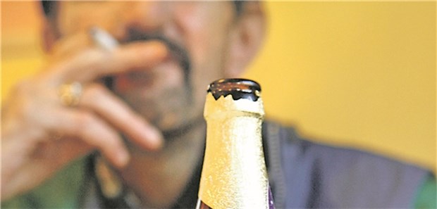 Zu viel Bier bringt den Elektrolythaushalt durcheinander Ein Kasten Bier am Tag ist für den Elektrolythaushalt wenig vorteilhaft.