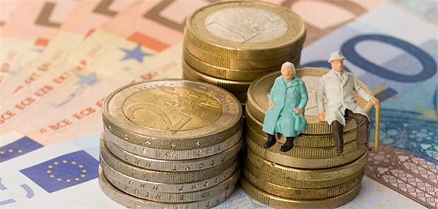 Bayern prescht gegen Pflegenotstand vor Ein Landespflegegeld soll Pflegebedürftigen in Bayern finanziellen Spielraum geben, sich etwa bei ihren pflegenden Angehörigen erkenntlich zu zeigen.