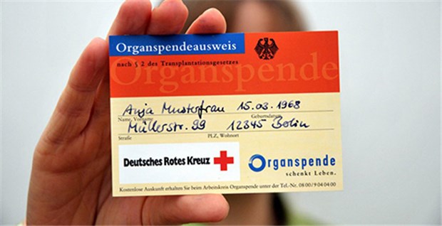 BÄK fordert mehr Transplantationsbeauftragte Ein Organspendeausweis kann Leben retten, doch zu wenige Bundesbürger besitzen offenbar einen.