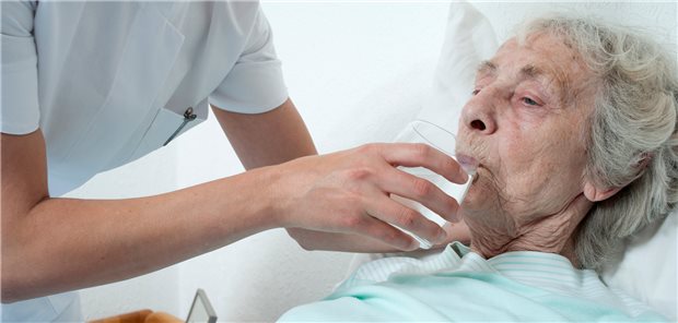 Bayern bei gesundheitlicher Versorgung mit „befriedigend“ bewertet Ein Pflegefall in der Familie stellt viele Familie auch vor finanzielle Herausforderungen.