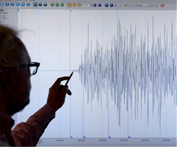 Zwei Erdbeben erschüttern Sumatra Ein Seismogramm zeigt das Erdbeben vor Indonesien.