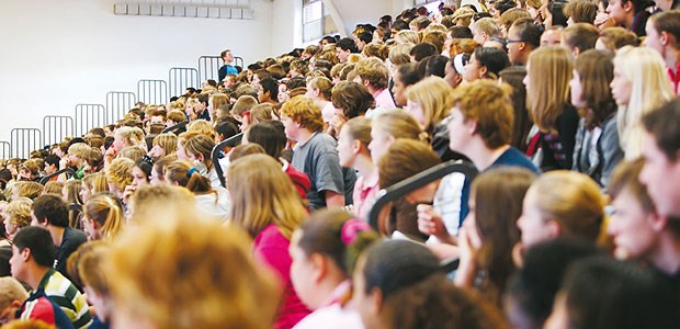 Medizinstudenten für Stipendium gesucht Ein Stipendium ist Studenten eine große Hilfe, sich besser aufs Studium konzentrieren zu können.