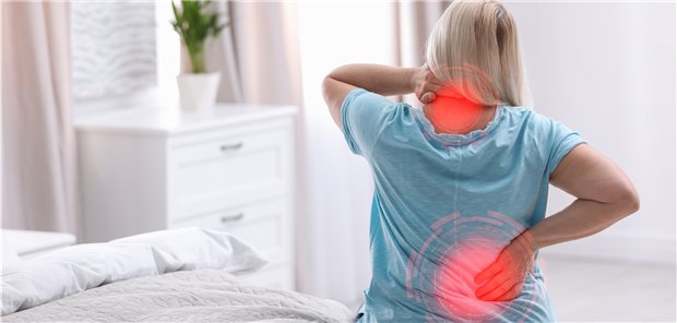 Ein Teufelskreis: Wer schlecht schläft, wird am folgenden Tag vermehrt Schmerzen haben, und wenn tagsüber das sympathische Nervensystem schmerzbedingt aktiviert ist, resultiert das wiederum in schlechtem Nachtschlaf.