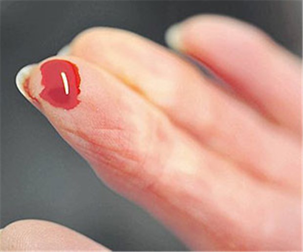 Kein Effekt auf Sterberate Ein Tropfen Blut: rasch gewonnenes Material für die Blutzuckermessung.