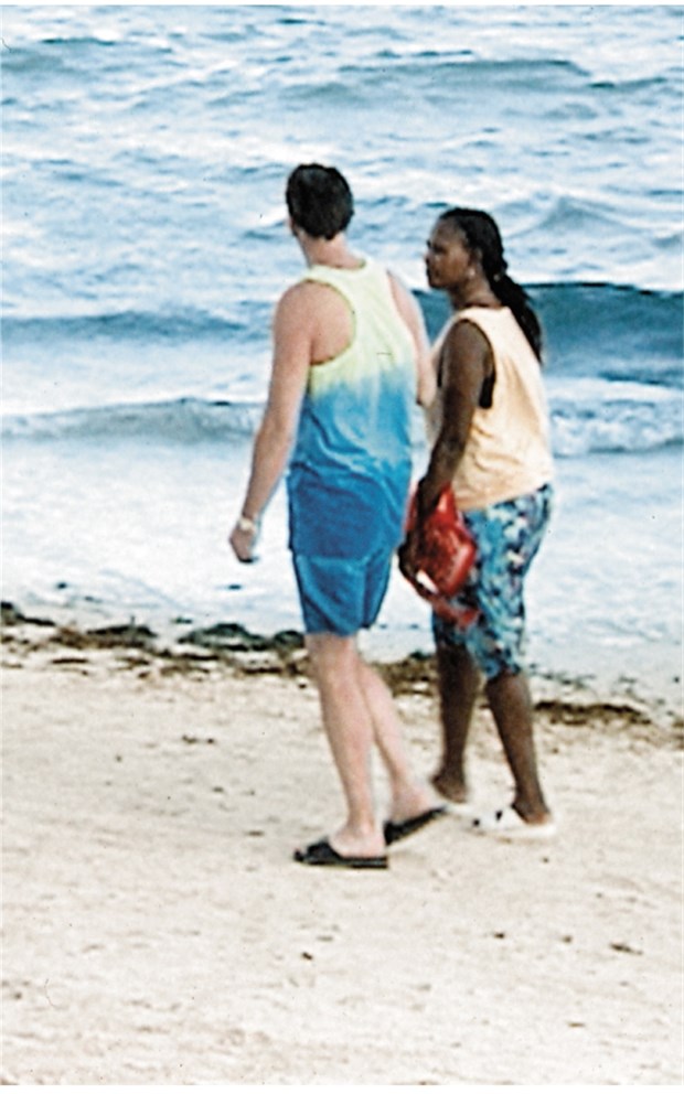 HIV-Risiken auf Reisen werden unterschätzt Ein Urlaubsflirt kann schwere Folgen haben. In Südafrika ist zum Beispiel jeder fünfte junge Erwachsene mit HIV infiziert.
