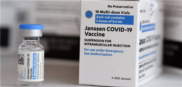 Ein Vial des Johnson&Johnson-Impfstoffs, inklusive Umverpackung.