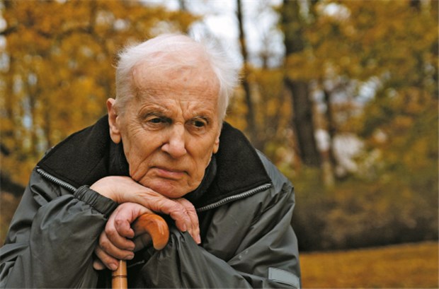 Ein depressiver alter Mann © E. Rawald / www.fotolia.de