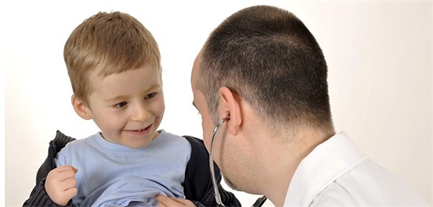 Keine Herzgeräusche im Stehen – kein Herzfehler Ein einfacher Trick hiilft beim Erkennen pathologischer Herzgeräusche.