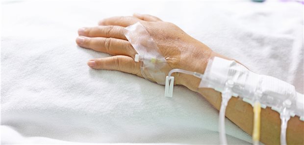 Ein geriatrisches Assessment und daraus abgeleitete Interventionen können bei älteren Krebspatienten die Toxizität einer Chemotherapie verringern.