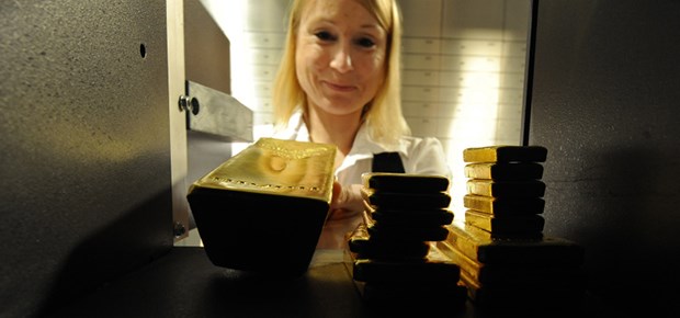 Der Fonds weckt Begehrlichkeiten Ein neuer Goldbarren im Safe: Schließfach des Gesundheitsfonds?