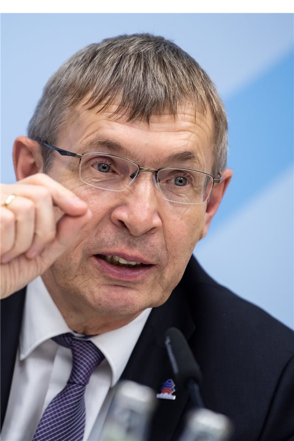 „Tests mit Impfstoff gegen SARS-CoV-2 starten“ Ein wirksamer SARS-CoV-2-Impfstoff könnte die Pandemie entscheidend eindämmen. weyo / stock.adobe.com