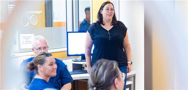 Eine Klinikstation organisiert sich selbst: Im Prinzip läuft’s gut in Aschaffenburg Besprechung auf der selbstorganisierten Station des Klinikums Aschaffenburg-Alzenau.