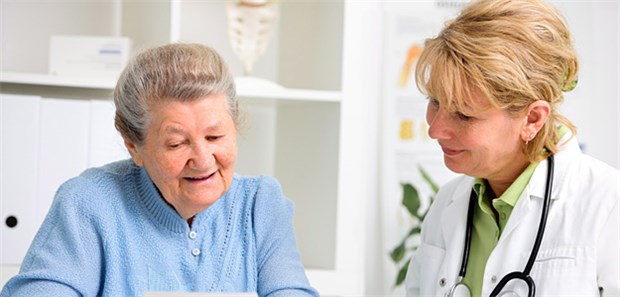 Ärzte nutzen neue Chancen zu selten Eine Ärztin beseitigt Unklarheiten bei einer Patientin. Wird sie das Gespräch auch abrechnen?