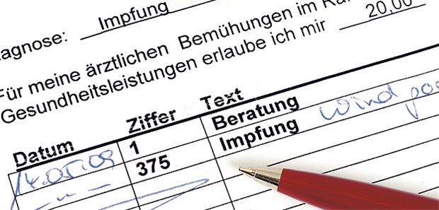 Digitale Arztrechnung soll Verwaltungskosten sparen Eine Arztrechnung kann mit der App fotografiert und an die Versicherung versendet werden.