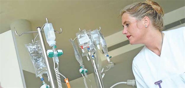 i.v. plus intraperitoneal Eine Chemotherapie wird vorbereitet.
