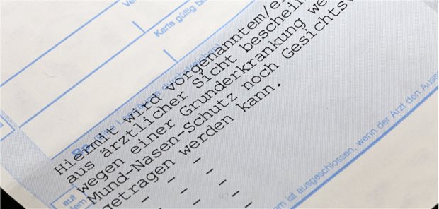 Eine Duderstädter Ärztin steht unter Verdacht, 16 falsche Atteste ausgestellt zu haben, die Patienten von der Maskenpflicht befreien sollten.