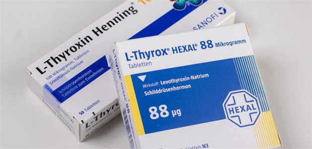 Zwei Medikamentenschachteln mit L-Thyroxin.