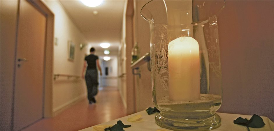 Sterbestudie Qualität der Begleitung Sterbender variiert stark