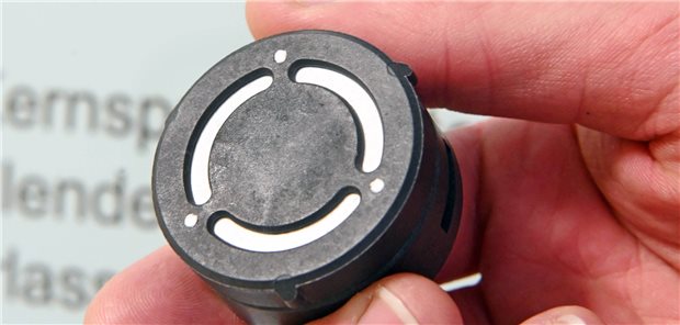 Radon – das weithin unbekannte Lungenkrebsrisiko Eine Radonmessung kann schnell und kostengünstig aufzeigen, ob ein Wohnort oder Arbeitsplatz mit Radon belastet ist und wie hoch die Konzentration ist.