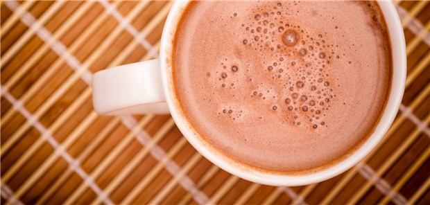 Mit Kakao weiter laufen Eine Tasse Kakao scheint Patienten mit pAVK gut zu tun.