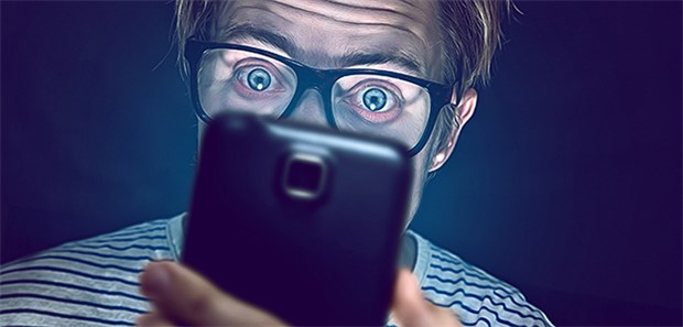 Selbst ausgeschaltete Smartphones lenken ab Eine US-Studie postuliert: Handys lenken ab – egal, ob sie an- oder ausgeschaltet sind.