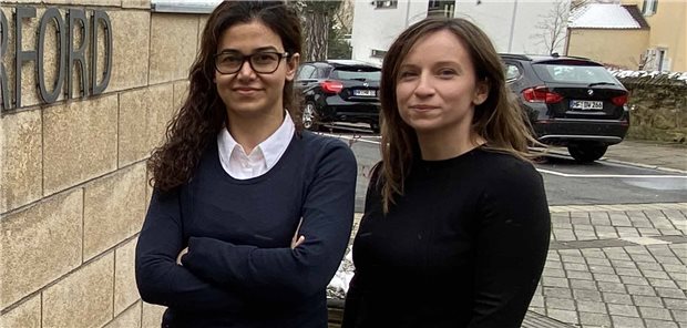 Eine eigene Praxis im Kreis Herford? Die beiden Allgemeinärztinnen Gilda Kashian (l.) und Dr. Zrinka Shameska liebäugeln damit.