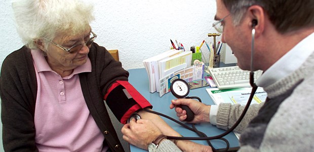 Das wird neu im EBM Eine gute Nachricht: Der Zuschlag für die Betreuung von Chronikern soll künftig pro Patient mehrfach berechenbar sein.