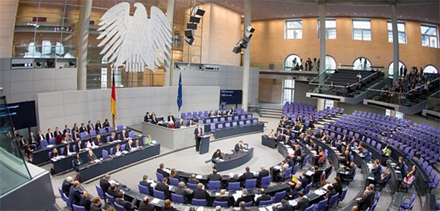 Erster Schritt in die richtige Richtung Eine hitzige Debatte über das geplante Präventionsgesetz blieb im Bundestag (hier ein Archivbild) aus, Kritik gab es dennoch zu Genüge.