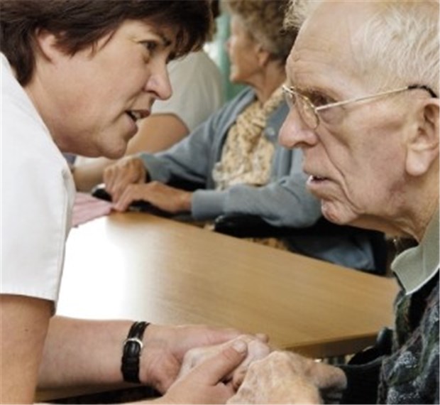 Gesundheitsförderung für ältere Patienten Eine intensive Betreuung von älteren Patienten kann ein innovatives Konzept sein.