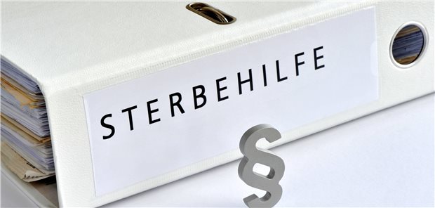 Eine künftige rechtliche Regelung zur Sterbehilfe muss die Vorgaben des Bundesverfassungsgerichts beachten und eine einheitliche Rechtsanwendung sicherstellen: Viel Arbeit für den Gesetzgeber.