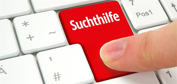 Suchttherapie besser online als persönlich? Eine onlinebasierte Therapie überfordert Suchtkranke möglicherweise nicht so sehr wie eine persönliche Psychotherapie.