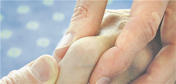 Therapieabbau bei stabiler RA? Eine stabile klinische Remission ist Voraussetzung für eine Therapiedeeskalation.