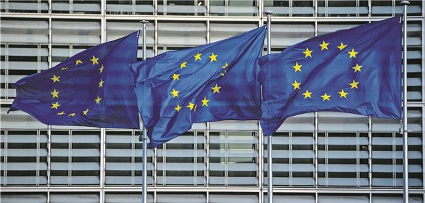 Expertengruppe legt Empfehlung für eine EU-Sozialtaxonomie vor Eine von der EU-Kommission beauftragte Expertengruppe stellte am Montag eine Empfehlung vor, wie die Brüsseler Behörde die sogenannte Sozialtaxonomie ausgestalten sollte.