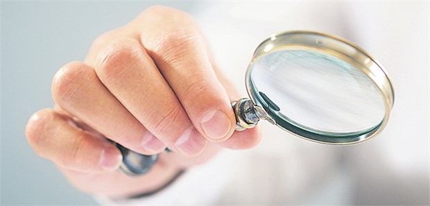 Zwei Unikliniken unter der Lupe Eine von der Wissenschaftsministerin eingesetzte Kommission nimmt die Unikliniken in Rostock und Greifswald unter die Lupe.