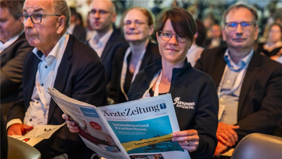 Einen Blick in die Zukunft der Krankenhauslandschaft ermöglichte die Lektüre der...