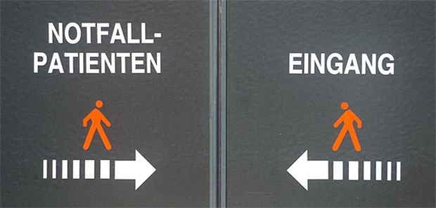 Hausärzte in die Notaufnahme Eingang zur MHH-Notaufnahme: Dort helfen jetzt Hausärzte mit.