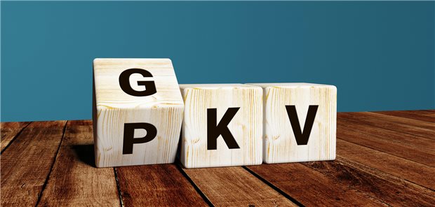 GKV-Solidarprinzip schneidet gut ab Einheitsversicherung statt duales System? 76 Prozent der GKV-Versicherten plädieren im WIdO-Monitor dafür, die gesamte Bevölkerung in die GKV aufzunehmen. Nahezu jeder Zweite unter den PKV-Versicherten schließt sich dieser Meinung an.
