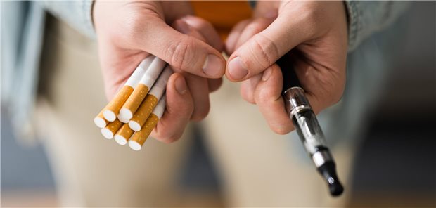 Einige Länder wie Großbritannien setzen E-Zigaretten zur Rauchentwöhnung ein. Studien weisen aber darauf hin, dass auch E-Zigaretten gesundheitsgefährdend sind und Krebs verursachen können.