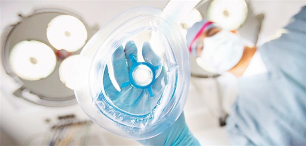 Feilschen um den Strukturfonds Einsatz eines Beatmungsgeräts: Bund und Länder wollen die diffuse Zukunft der Kliniken aufklaren.