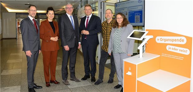 Neue Initiative soll Organspenderzahlen in NRW erhöhen Einweihung des Organspende-Infoterminals in der Uniklinik Köln