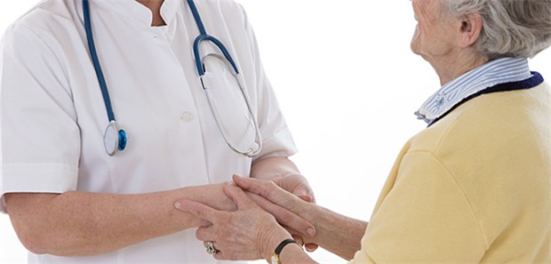 Empathie für Patienten ist sehr wichtig. Diese Fähigkeit soll künftig mit über die Zulassung zum Medizinstudium entscheiden.