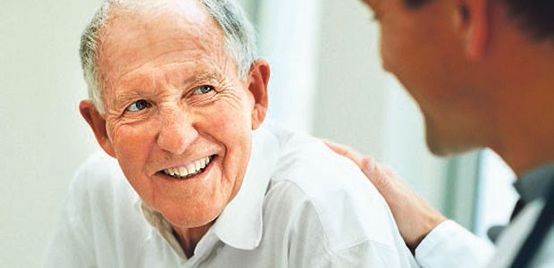 Arzt-Patienten-Gespräch erlernen Empathisch mit Patienten umgehen: Das sollen Medizinstudenten künftig ab dem ersten Semester lernen.