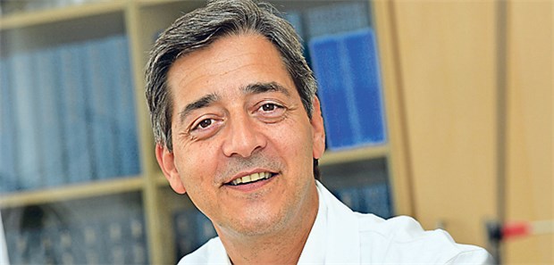 Chefarzt macht ausländische Ärzte fit Engagiert sich bei der Integration ausländischer Ärzte: Dr. Letterio Barbera.