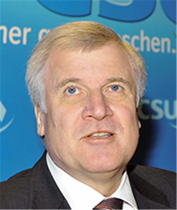 Seehofer bleibt auf Gegenkurs zur Prämie Entschiedener Gegner der Kopfpauschale: CSU-Chef Horst Seehofer.