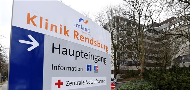 Landrat stampft Covid-19-Teststation aus dem Boden Entschlossenes Handeln in Rendsburg: Um die Dunkelziffer der mit SARS-CoV-2-Infizierten zu erfassen, hat der Kreis in Eigenregie eine Teststation eröffnet. Unter anderem die Imland-Klinik soll bei der Laboranalyse beteiligt sein.