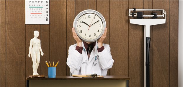 Entspricht die abgerechnete Leistungsmenge dem vorgesehenen Zeitrahmen? Wenn nicht, wird die KV stutzig.