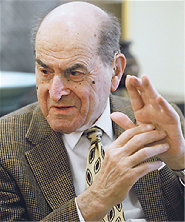 Erfinder gestorben Erfinder eines berühmten Handgriffs: Dr. Henry Heimlich.