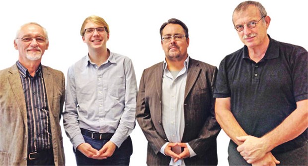 Kammergeschichte voller Widersprüche Erforschen die Geschichte der Kammer Hessen: Benno Hafeneger, Lucas Frings, Markus Felke, Siegmund Drexler (v.l.).